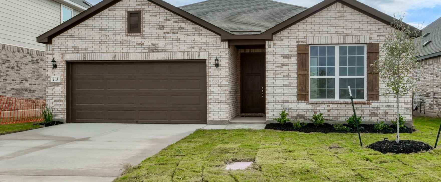 Exterior:Front Elevation