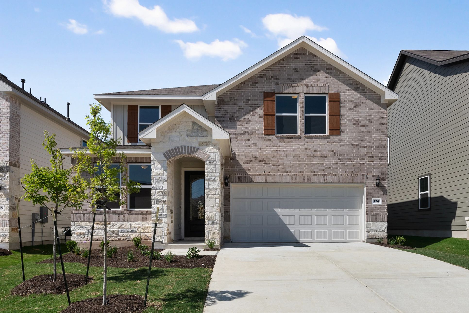 Exterior:Front Exterior