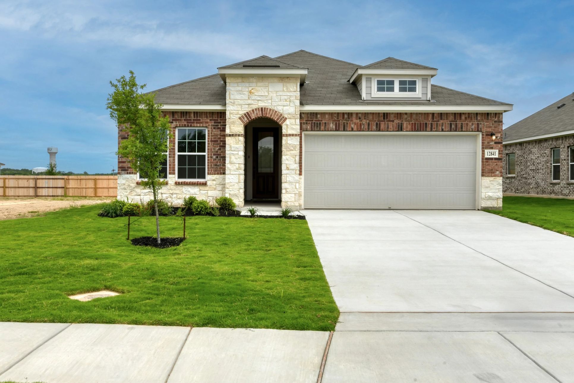 Exterior:Front Elevation