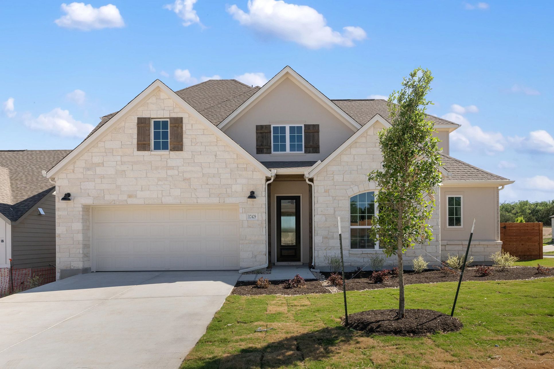 Exterior:Front Exterior