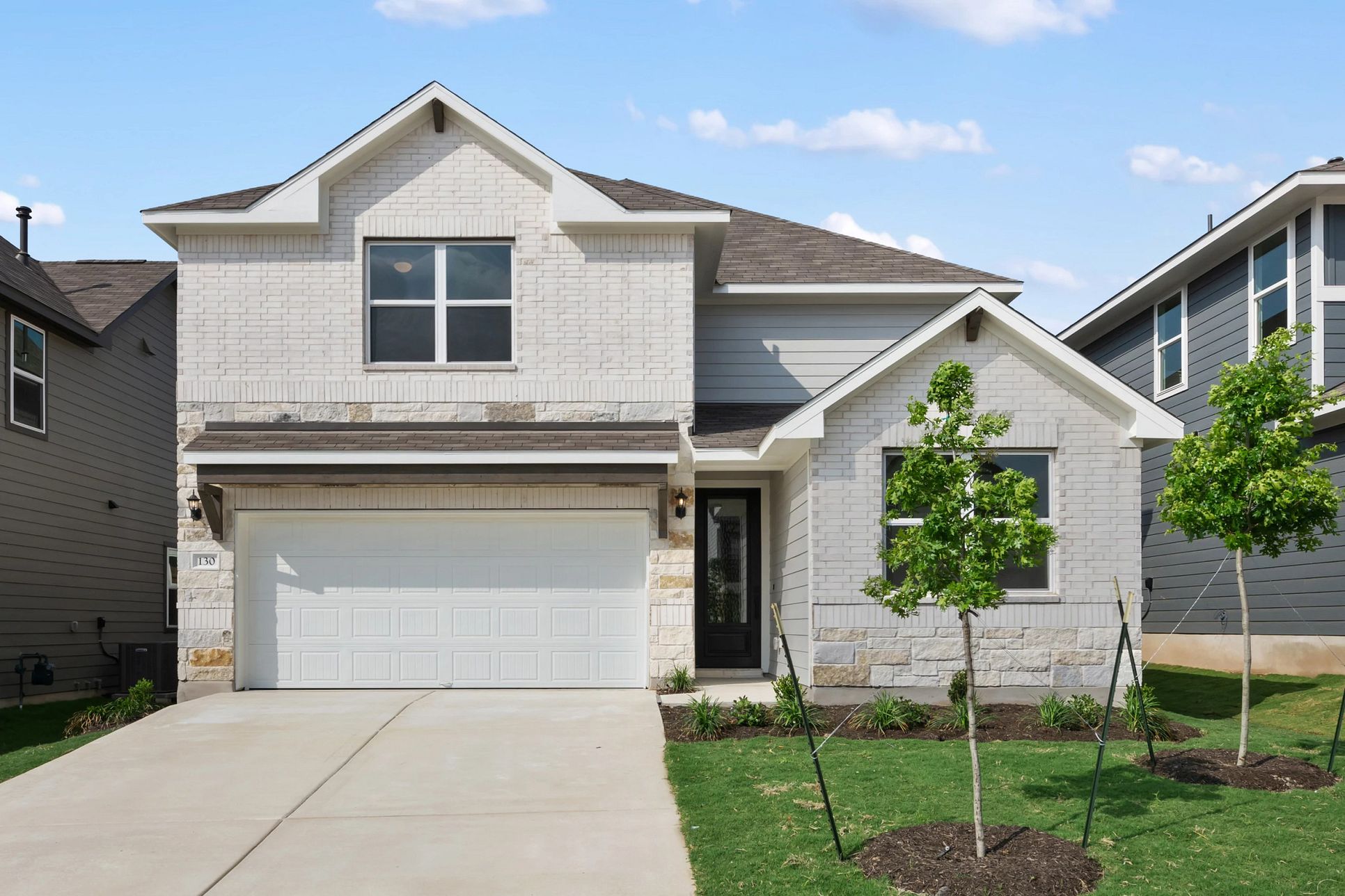 Exterior:Front Exterior
