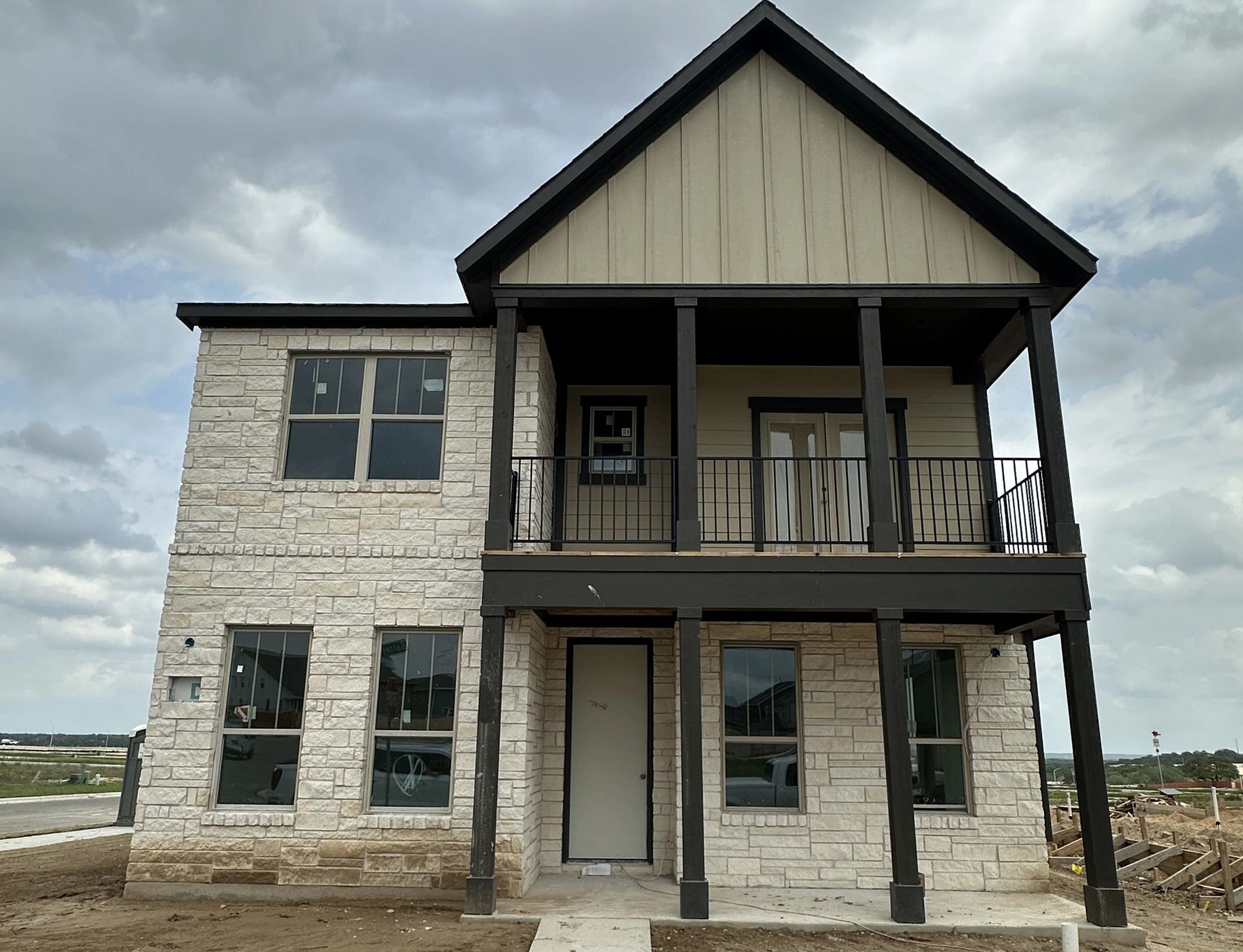 Exterior:Front Exterior