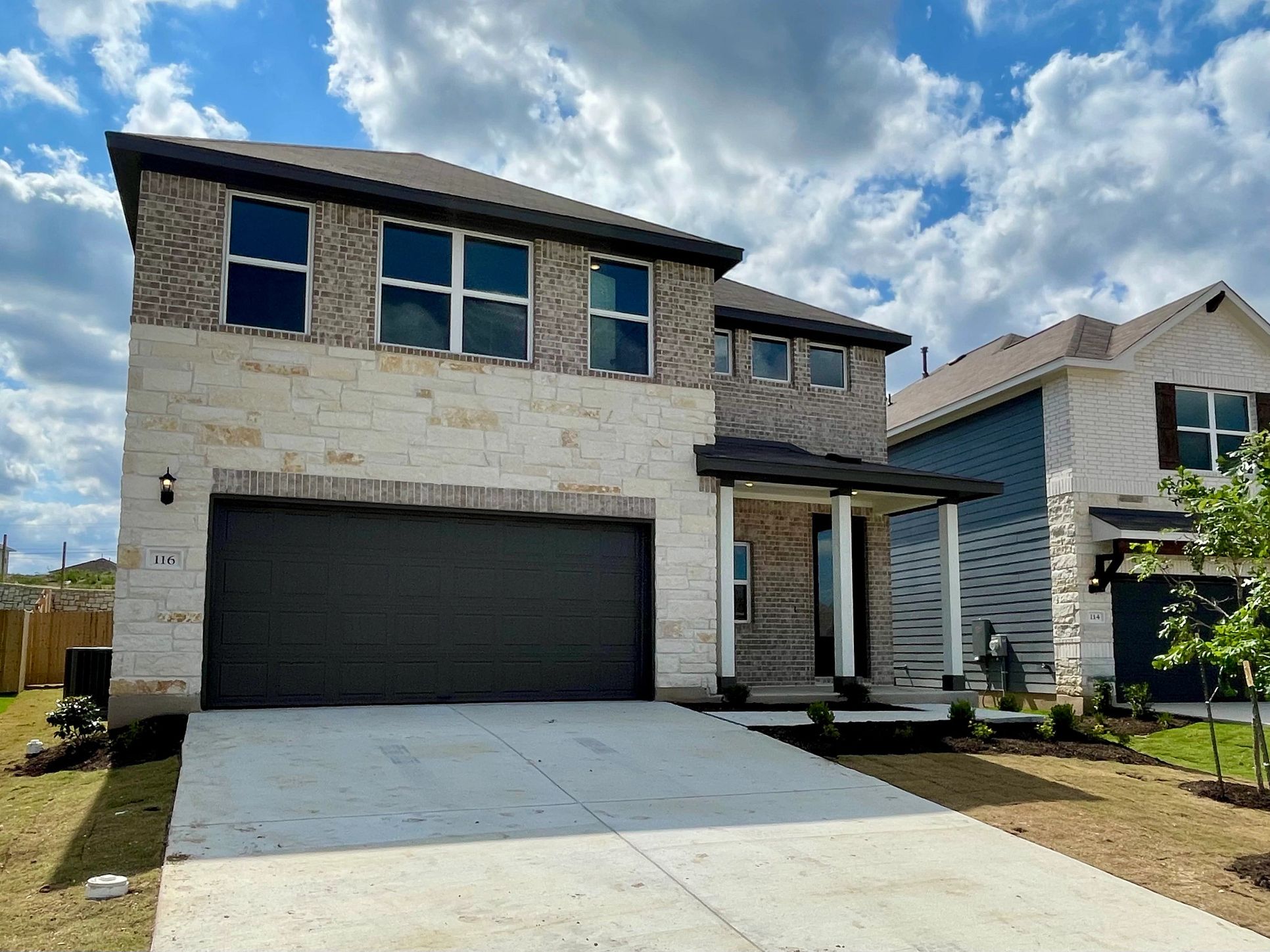 Exterior:Front Exterior