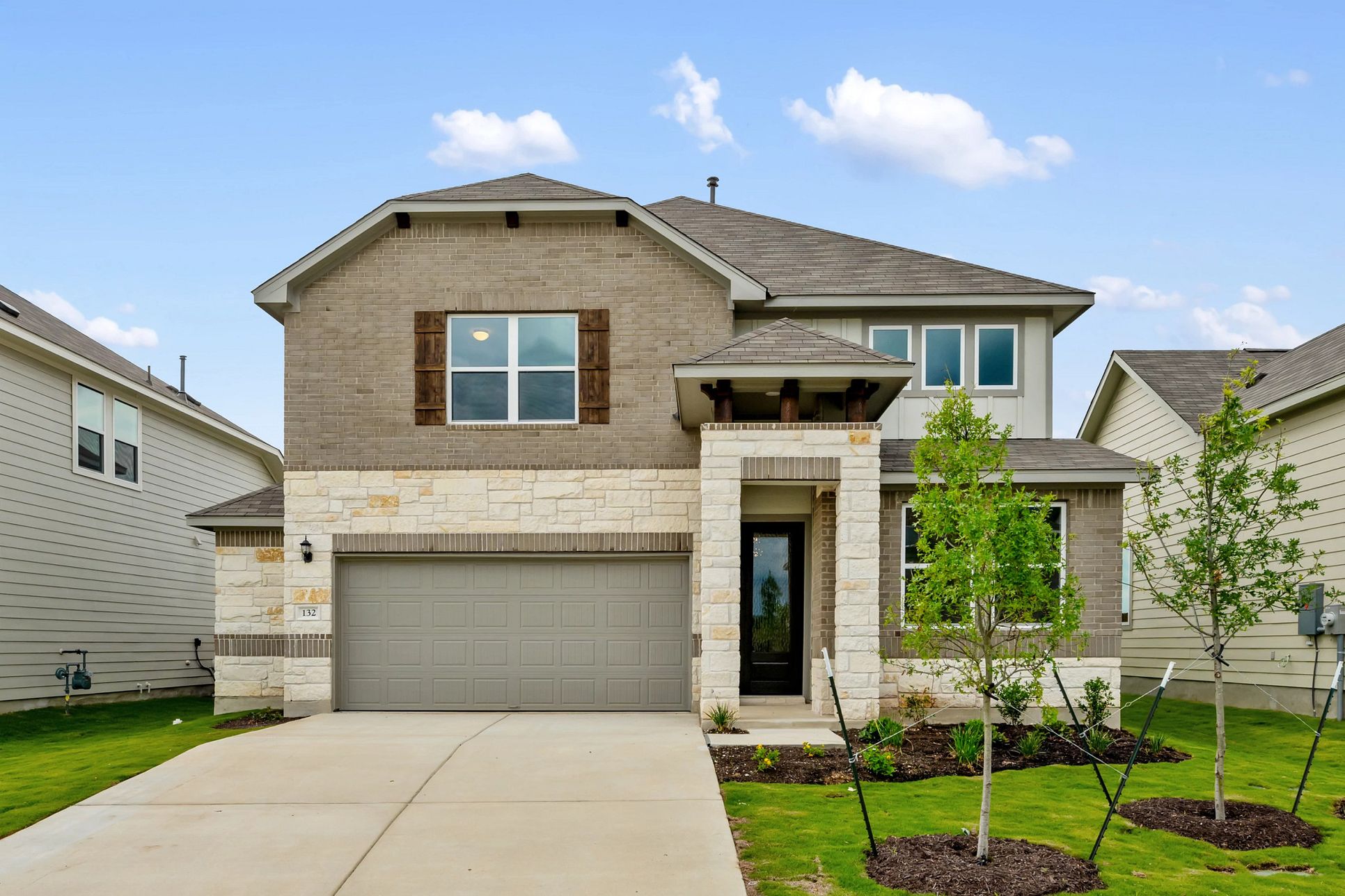 Exterior:Front Exterior
