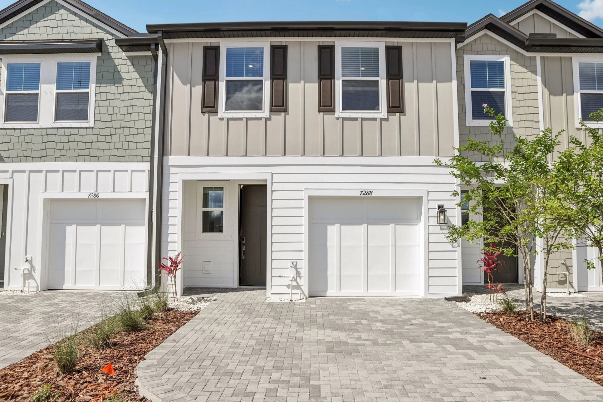 Exterior:Front Exterior