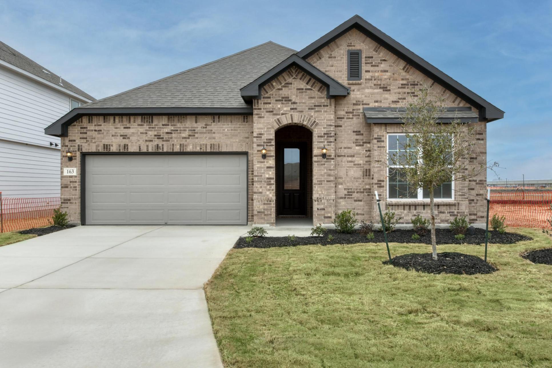 Exterior:Front Elevation