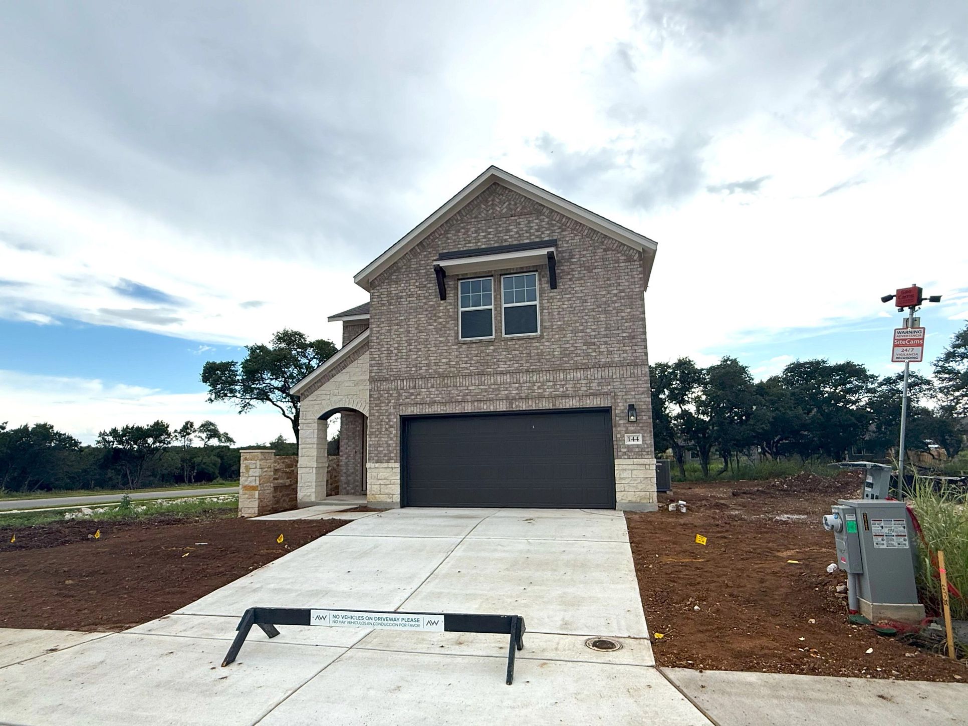 Exterior:Front Exterior