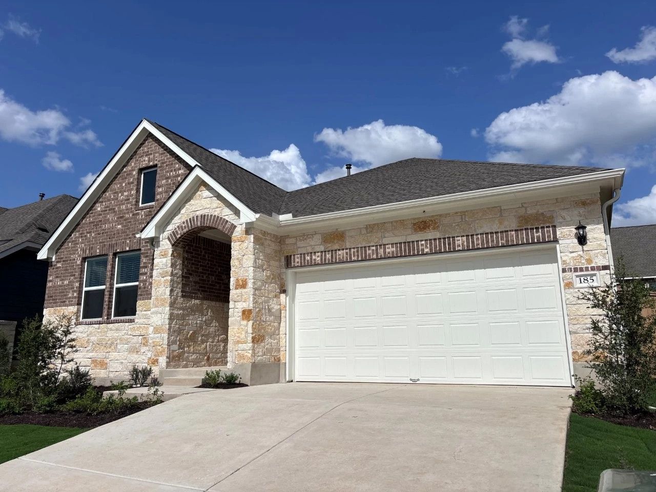 Exterior:Front Exterior
