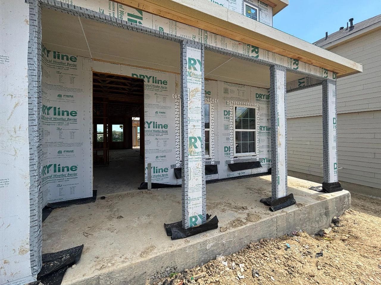 Exterior:Front Elevation