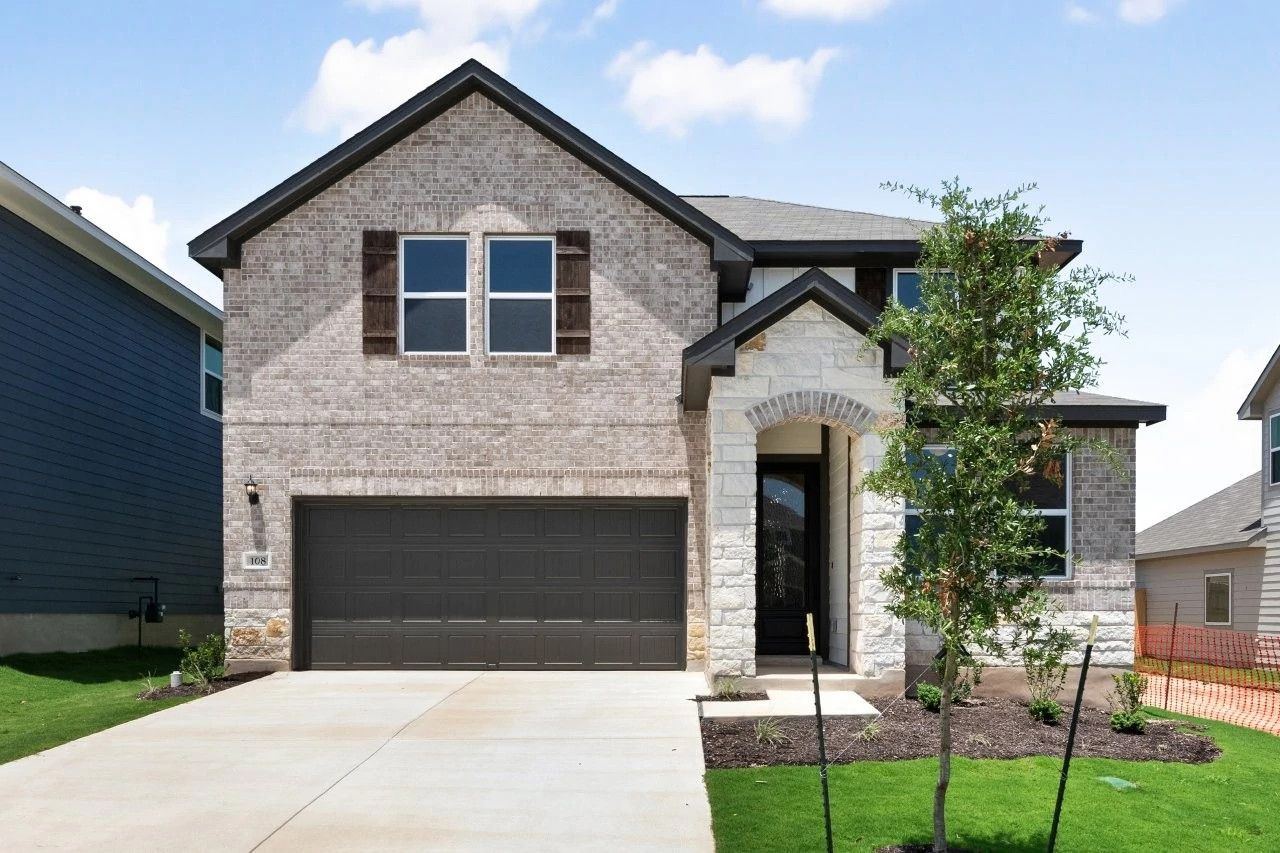 Exterior:Front Exterior