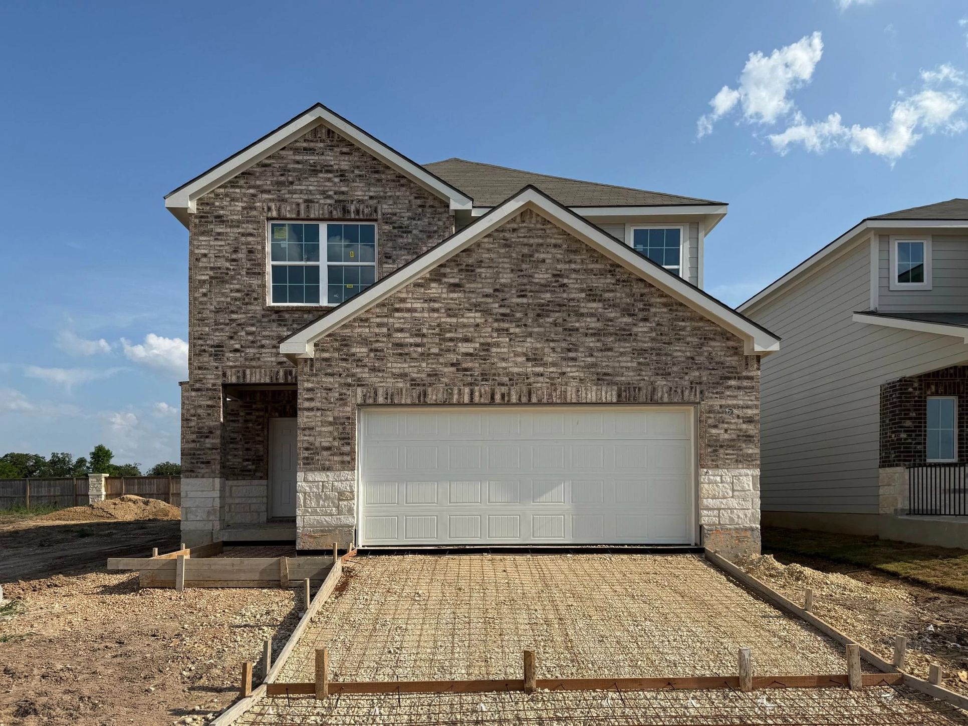Exterior:Front Elevation