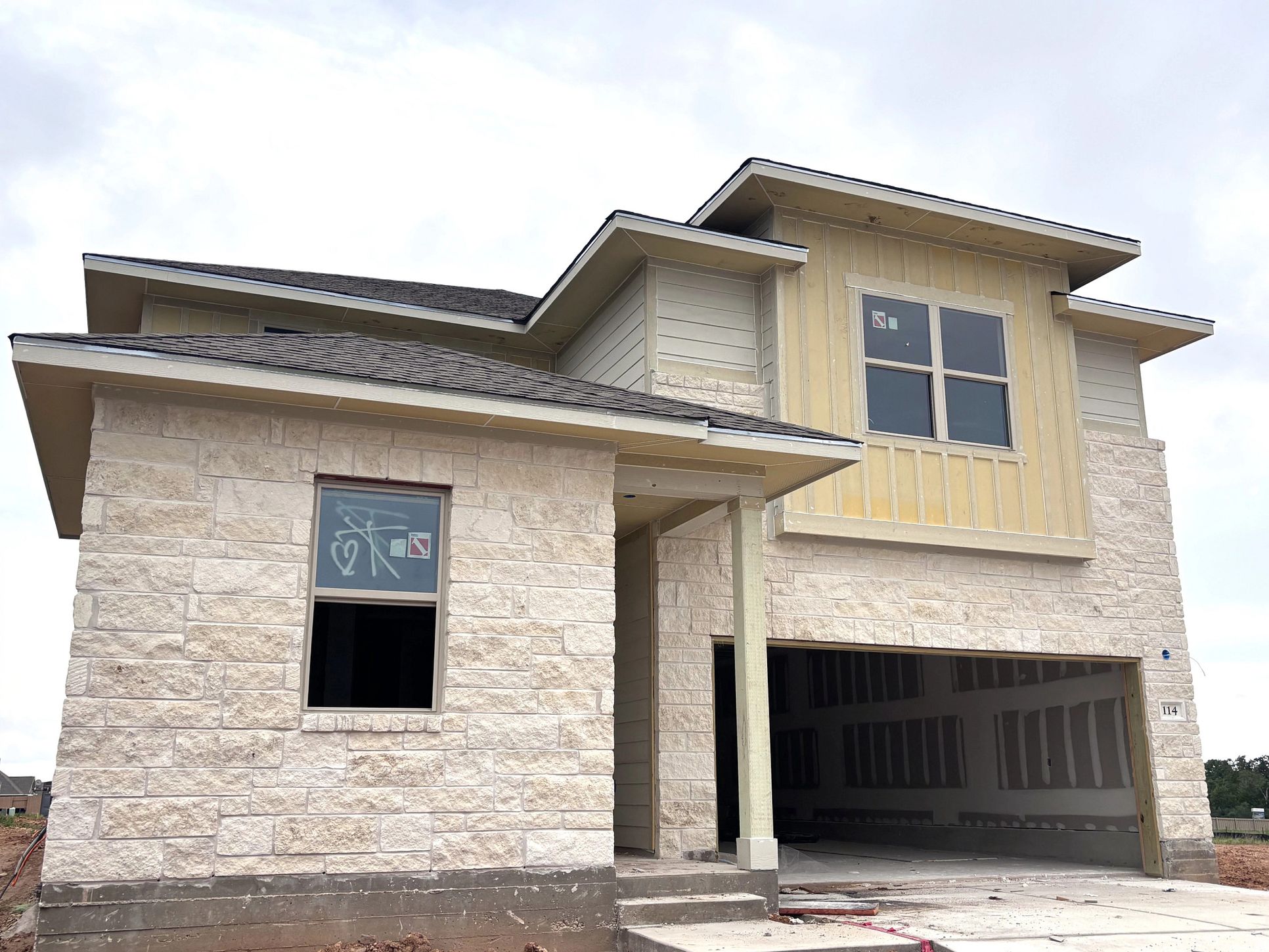 Exterior:Front Exterior