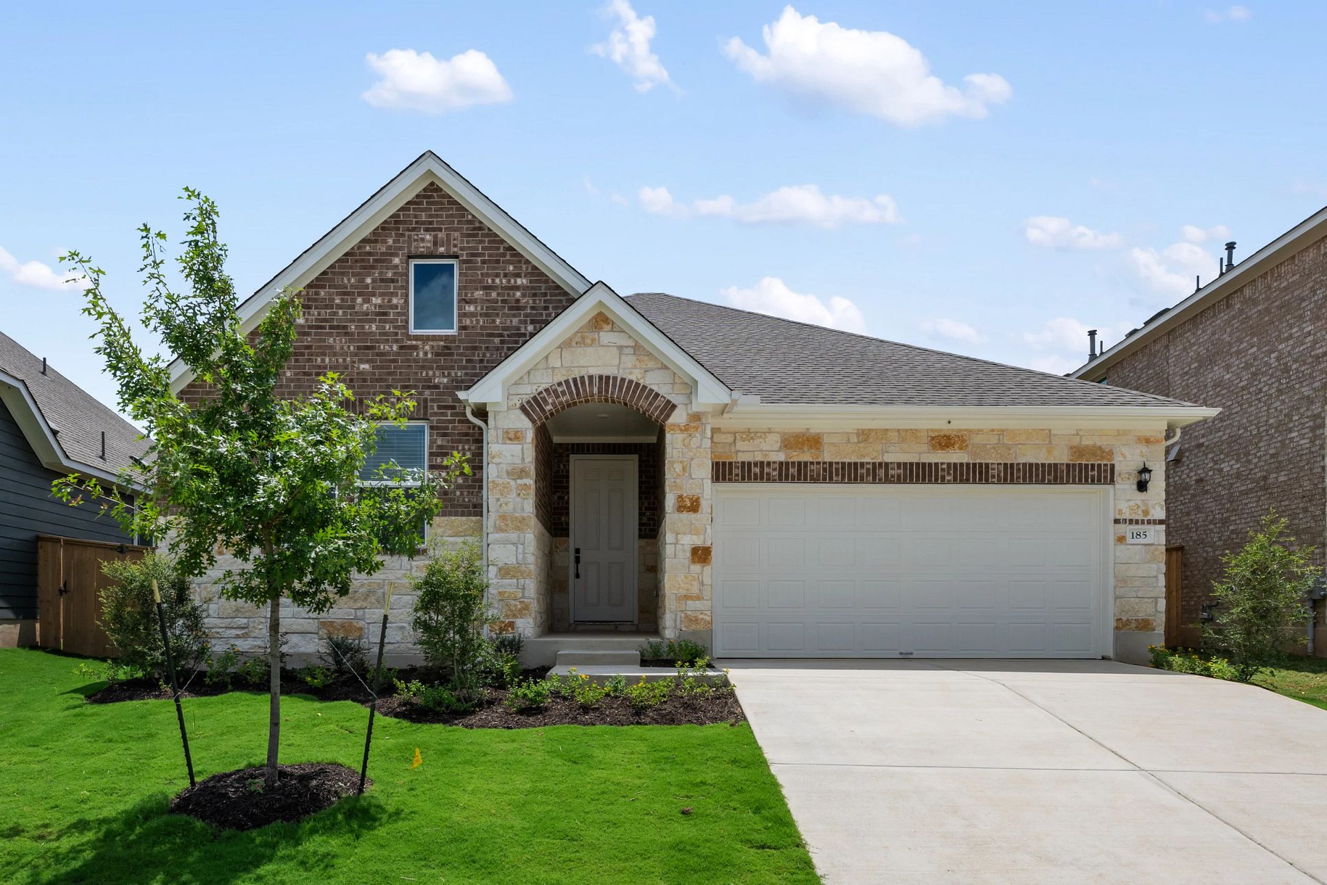 Exterior:Front Exterior