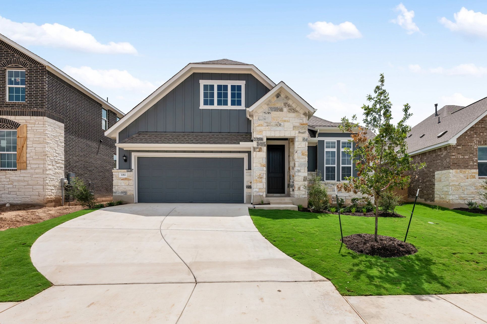 Exterior:Front Exterior
