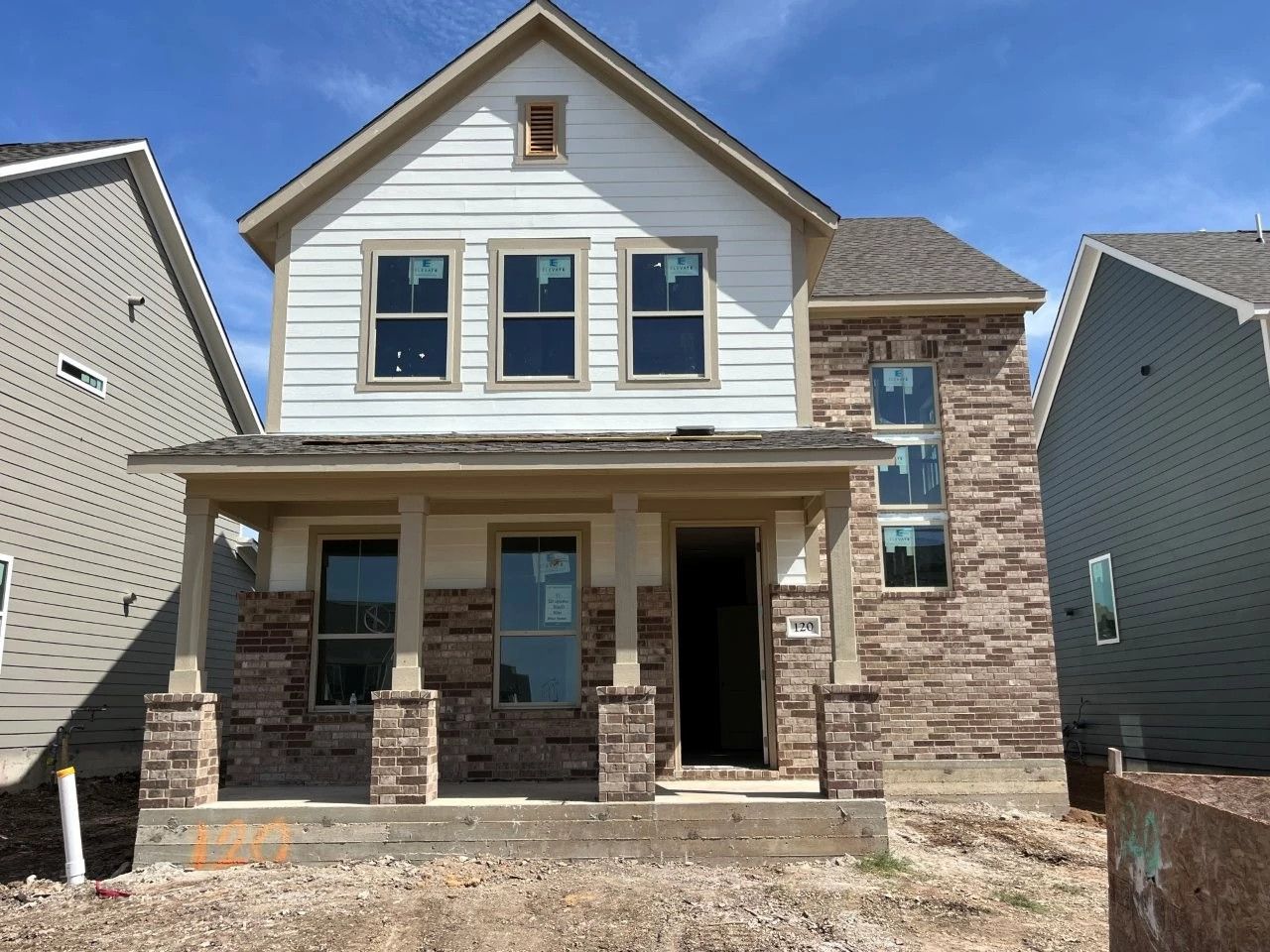 Exterior:Front Exterior