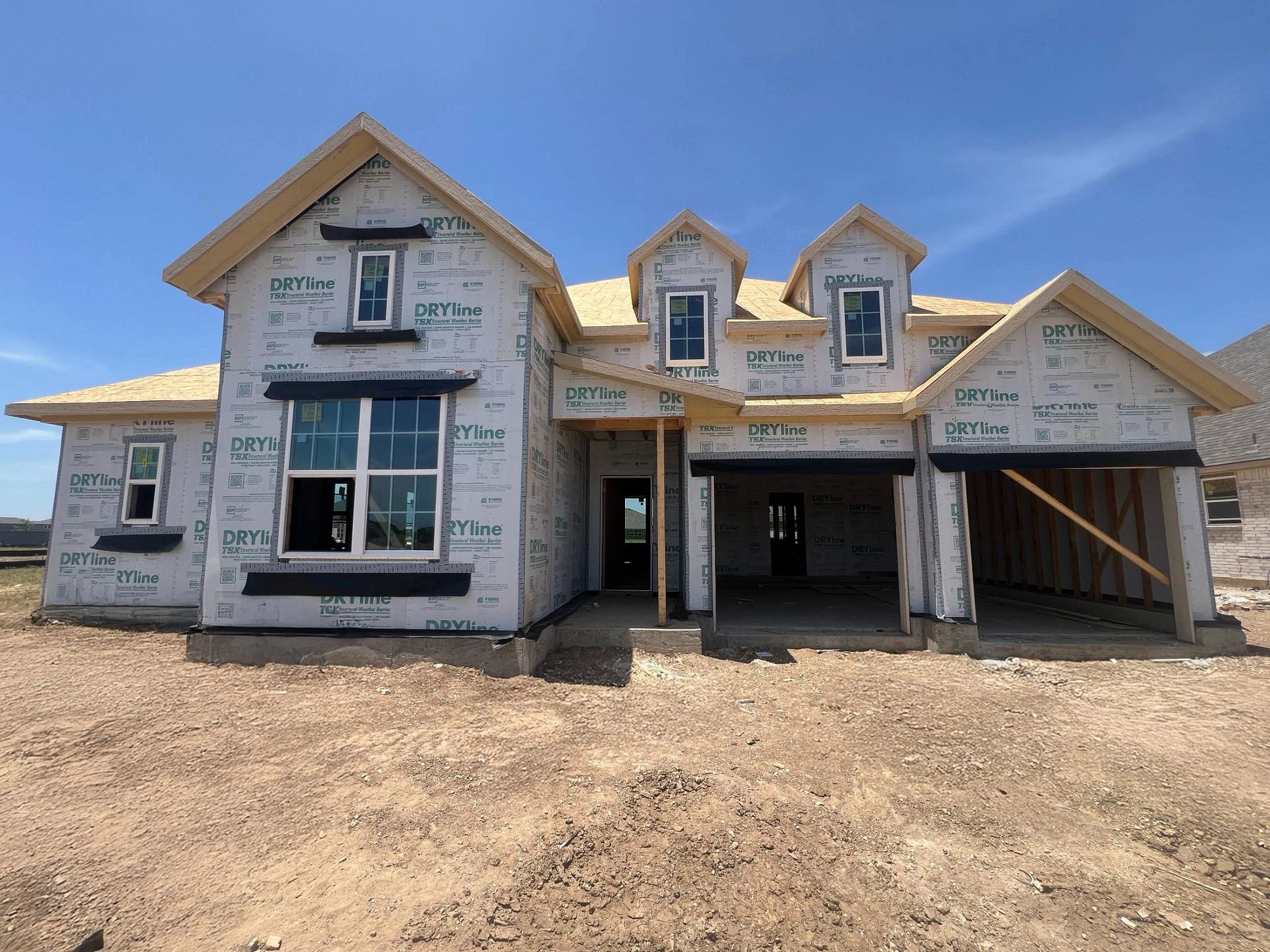 Exterior:Front Elevation