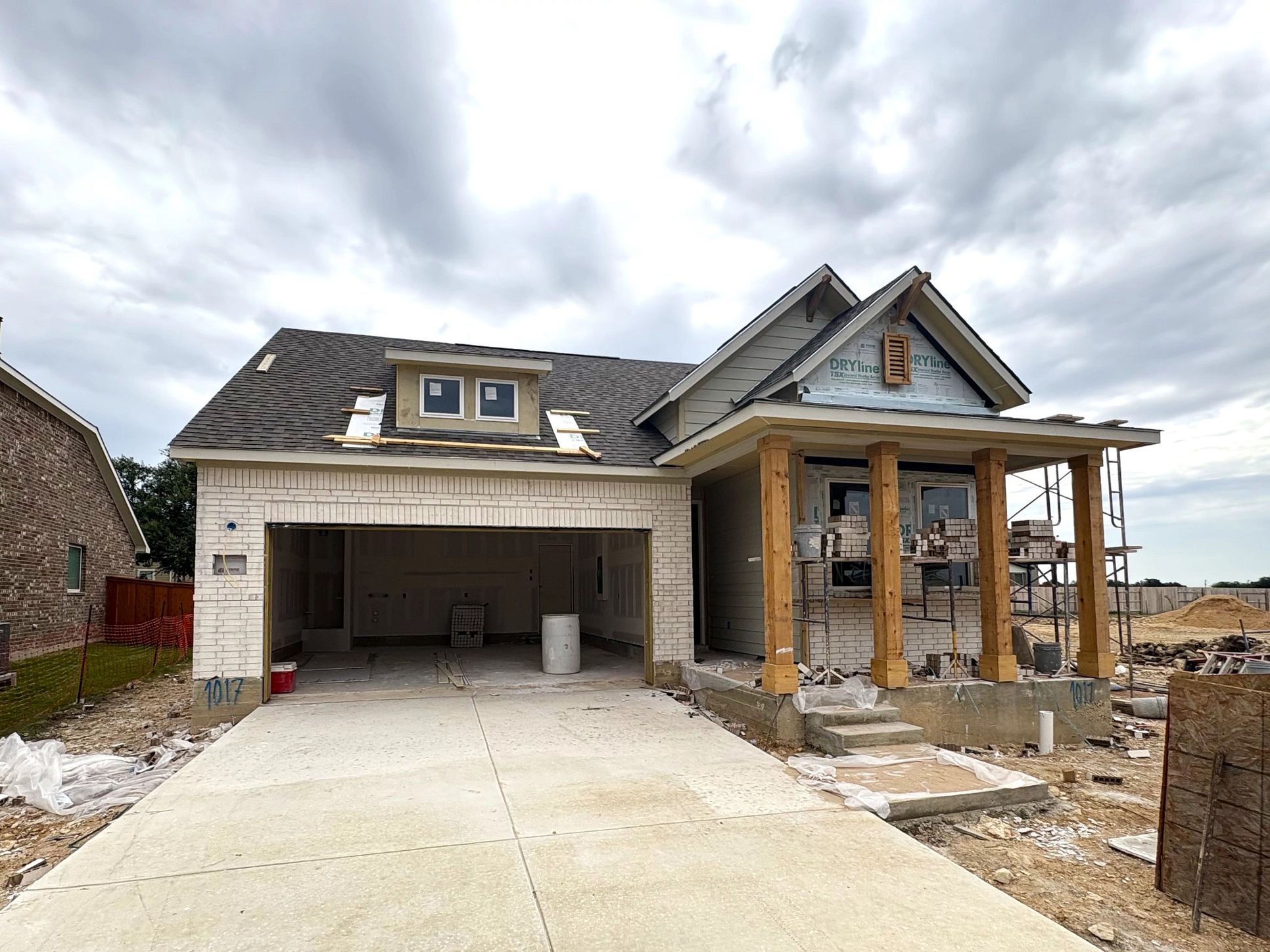 Exterior:Front Exterior