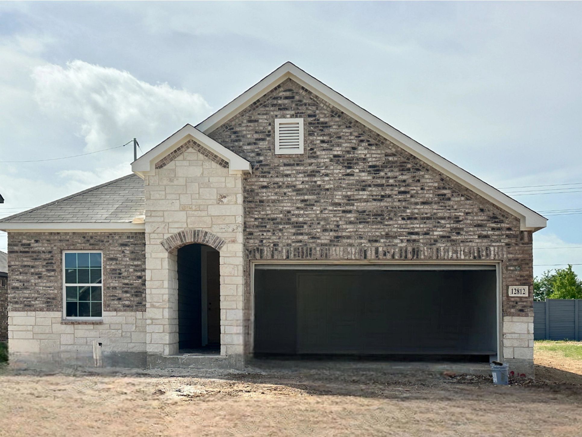 Exterior:Front Elevation