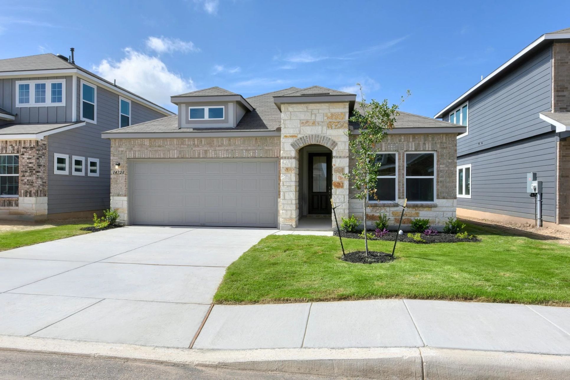 Exterior:Front Elevation