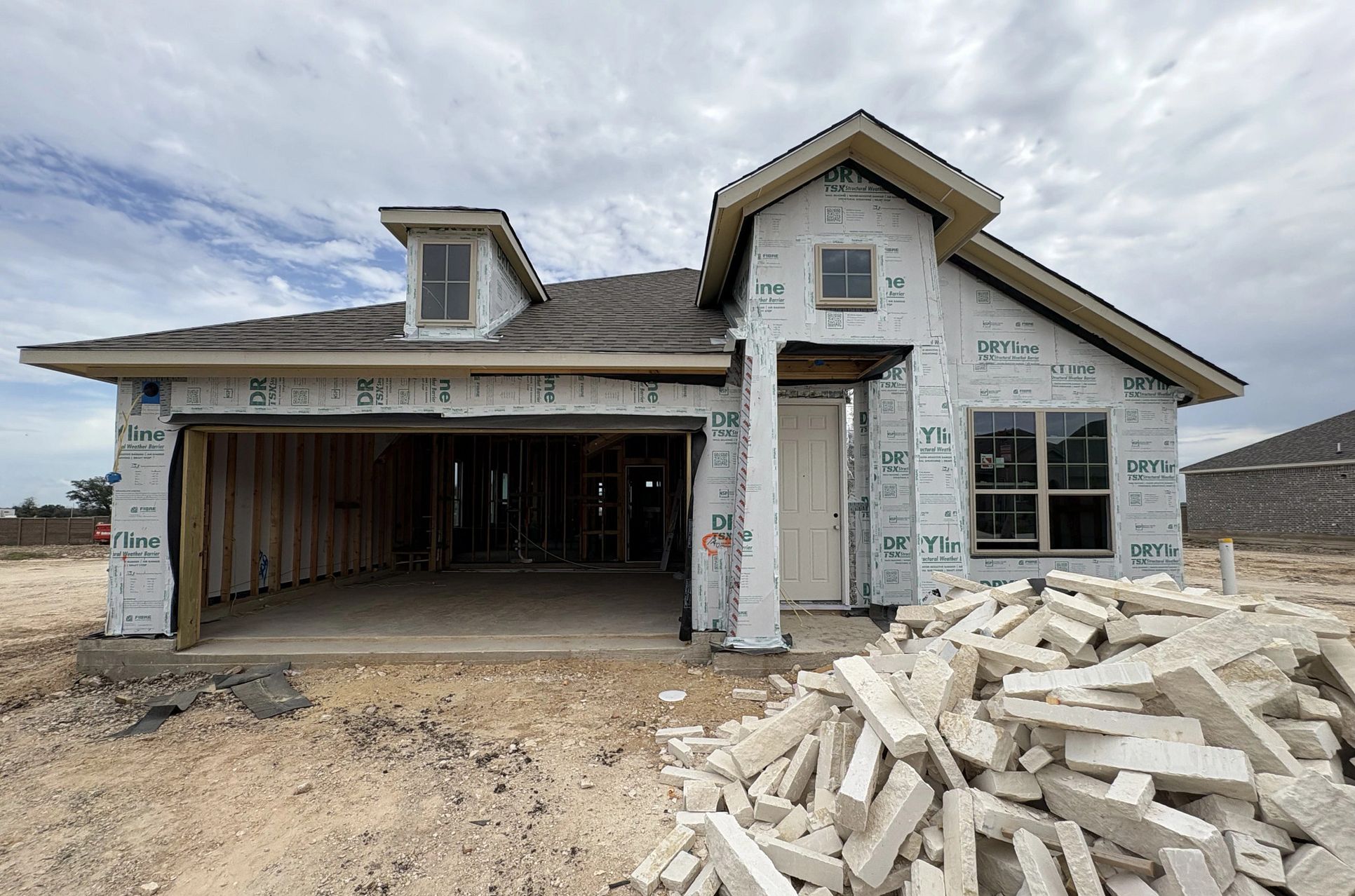 Exterior:Front Exterior