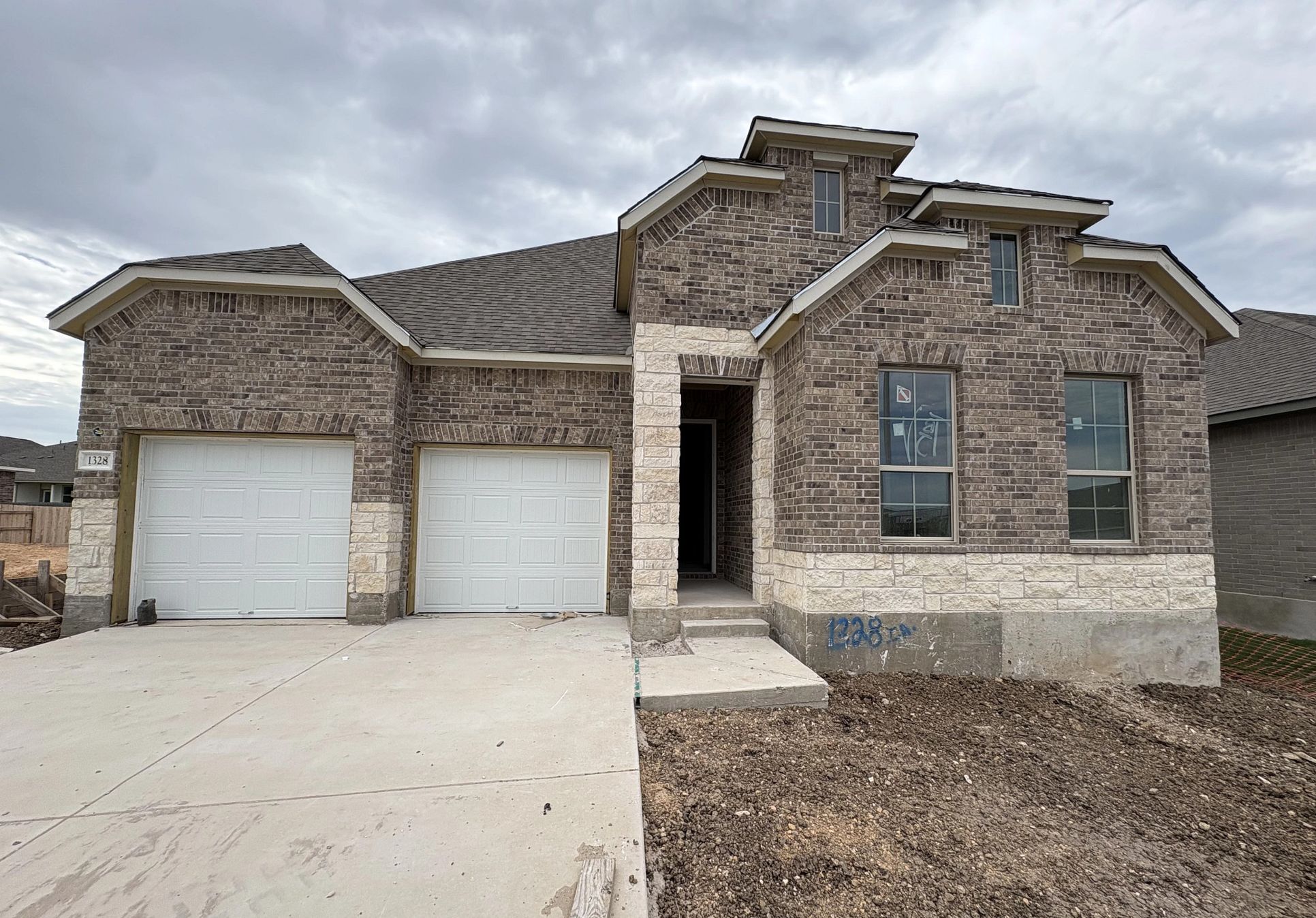 Exterior:Front Exterior