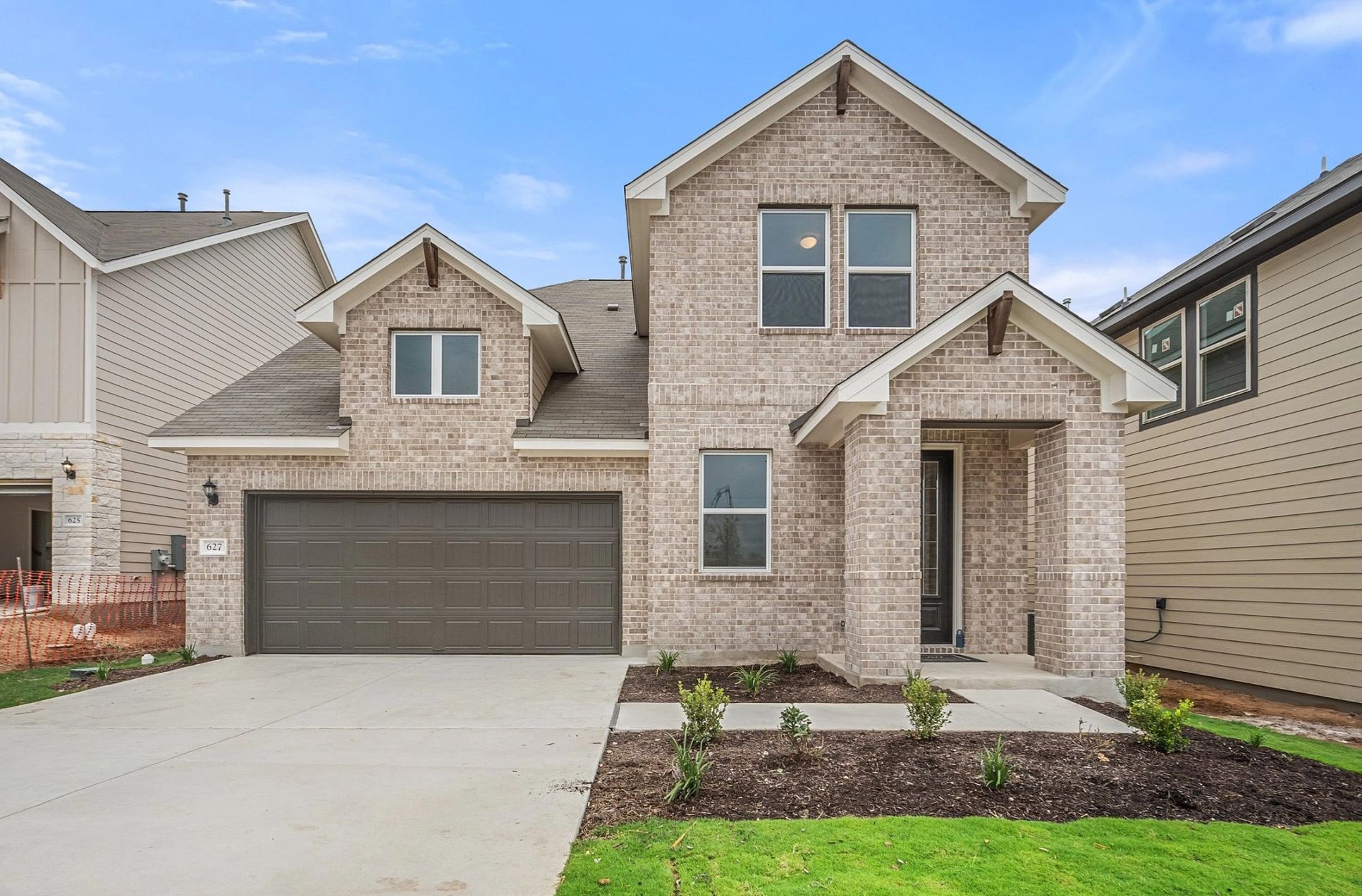 Exterior:Front Exterior