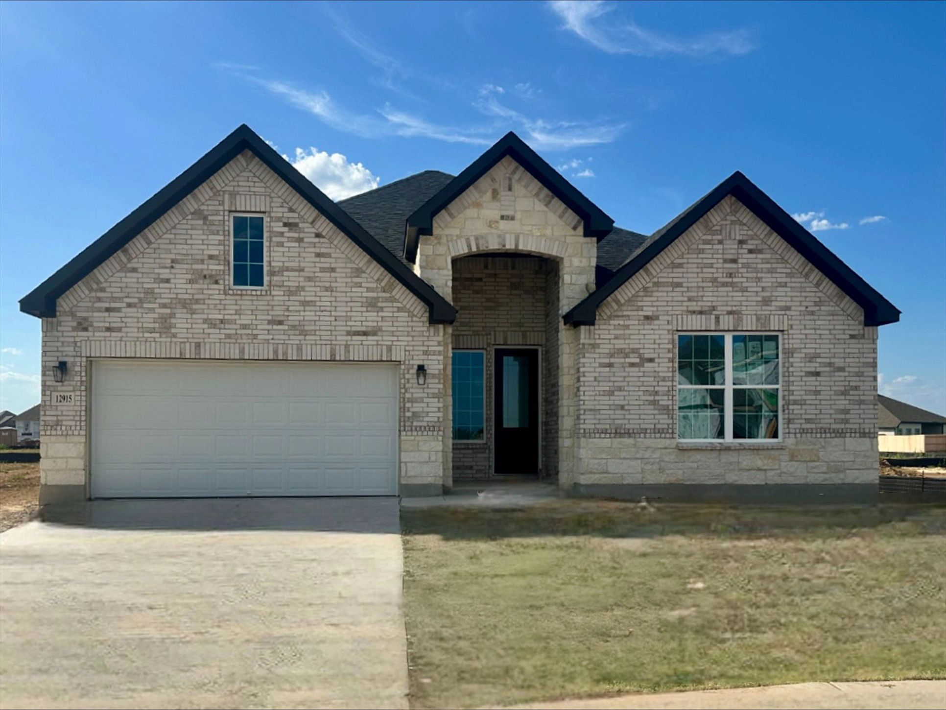 Exterior:Front Elevation