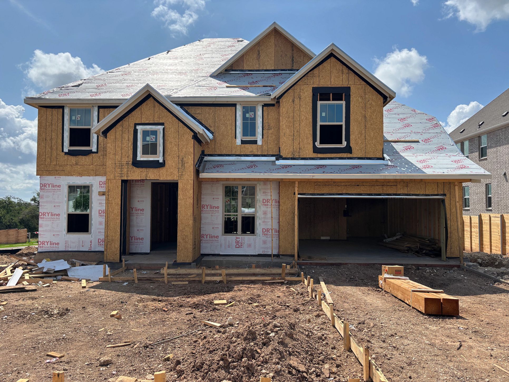 Exterior:Front Exterior