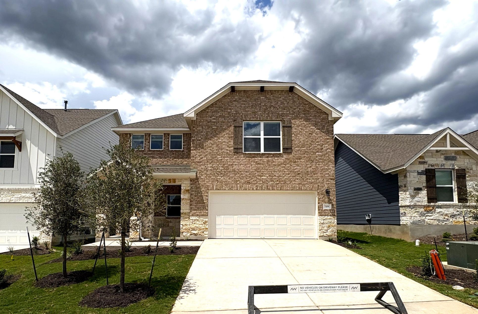 Exterior:Front Exterior