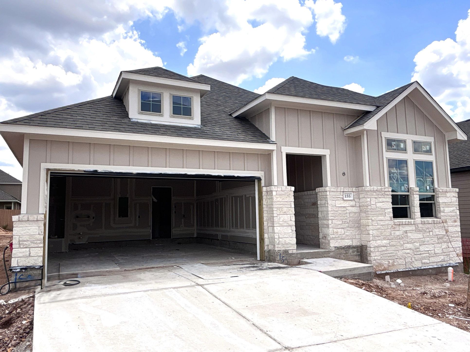 Exterior:Front Exterior