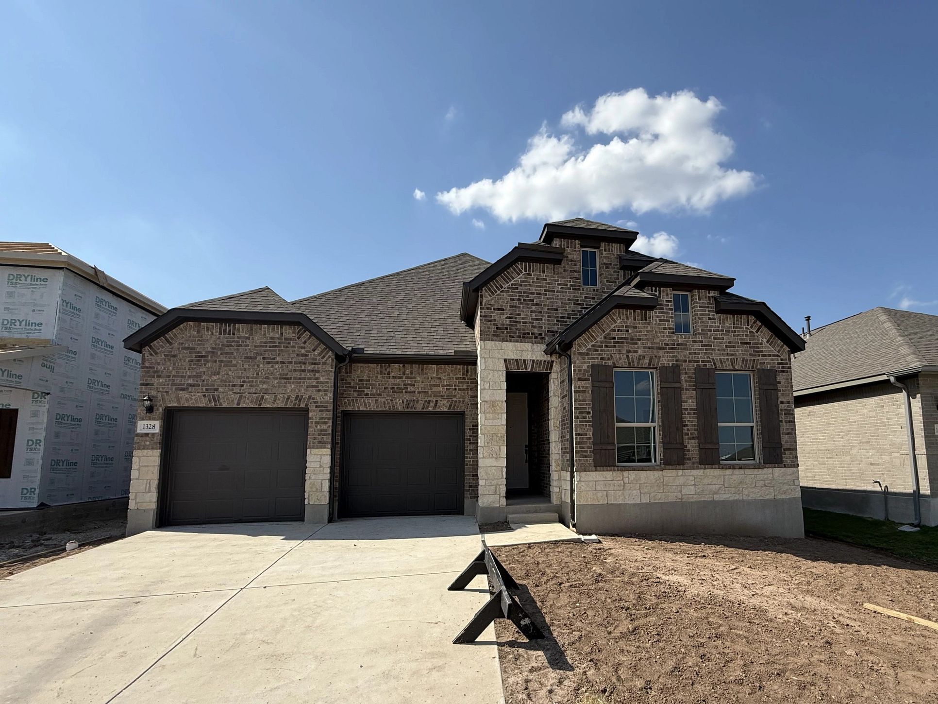 Exterior:Front Exterior