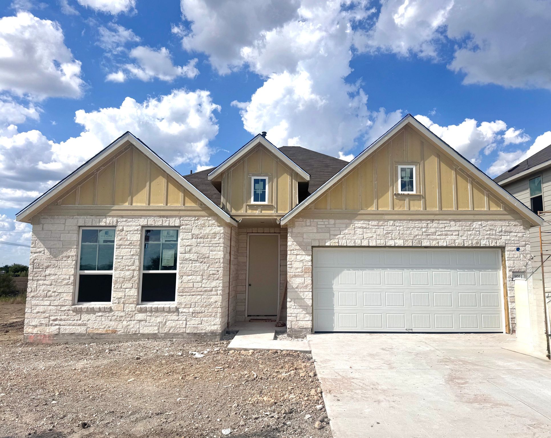 Exterior:Front Exterior