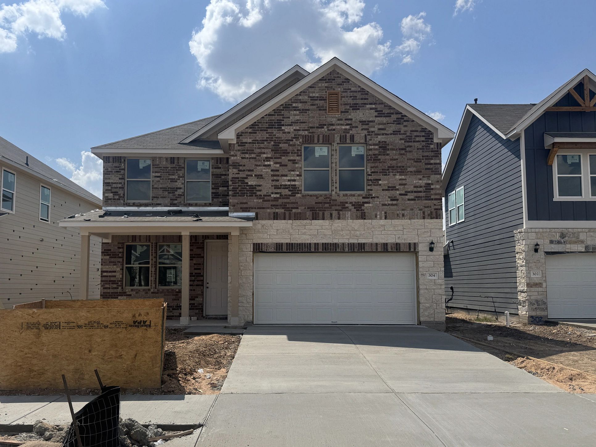 Exterior:Front Exterior