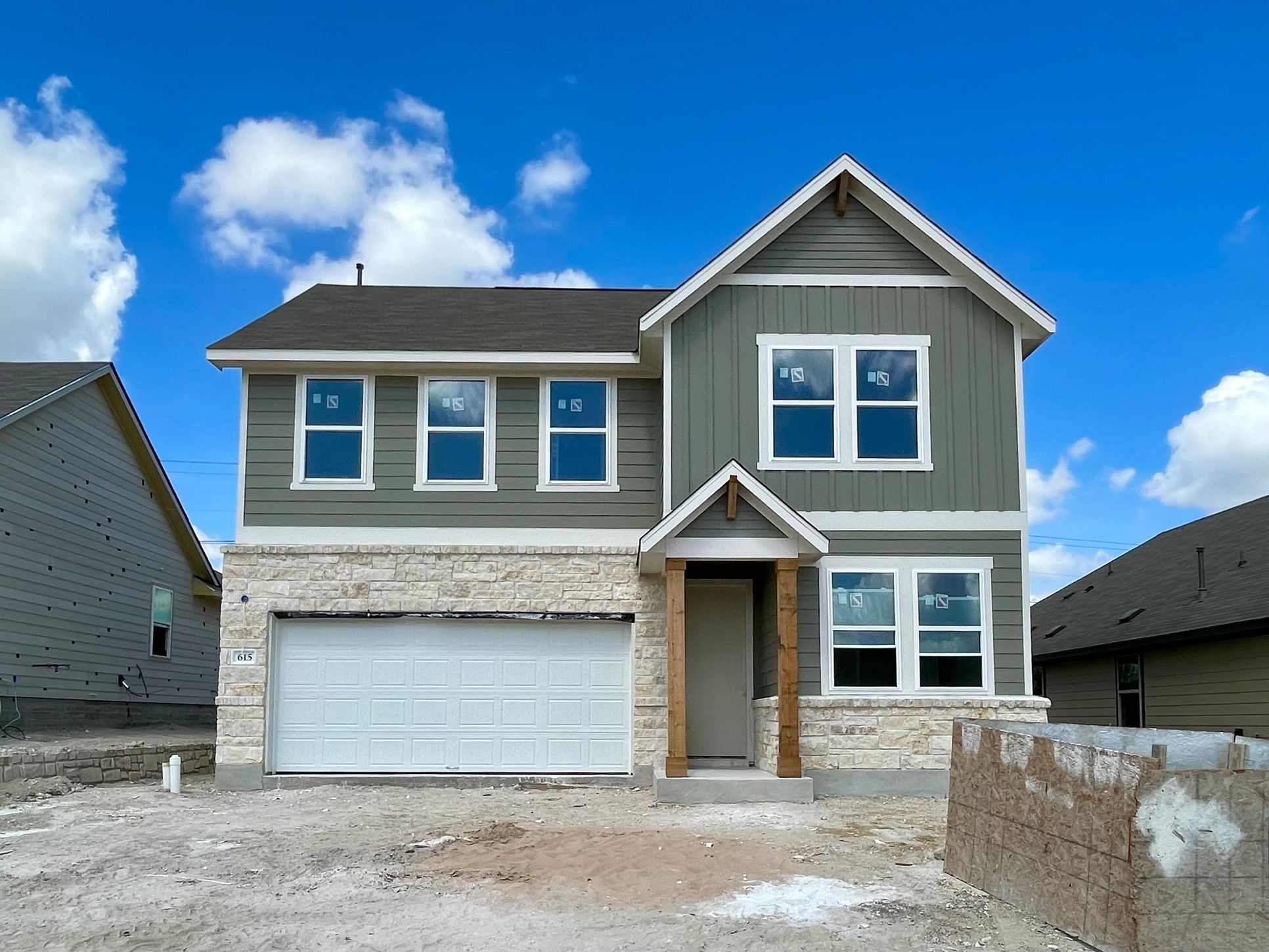 Exterior:Front Exterior