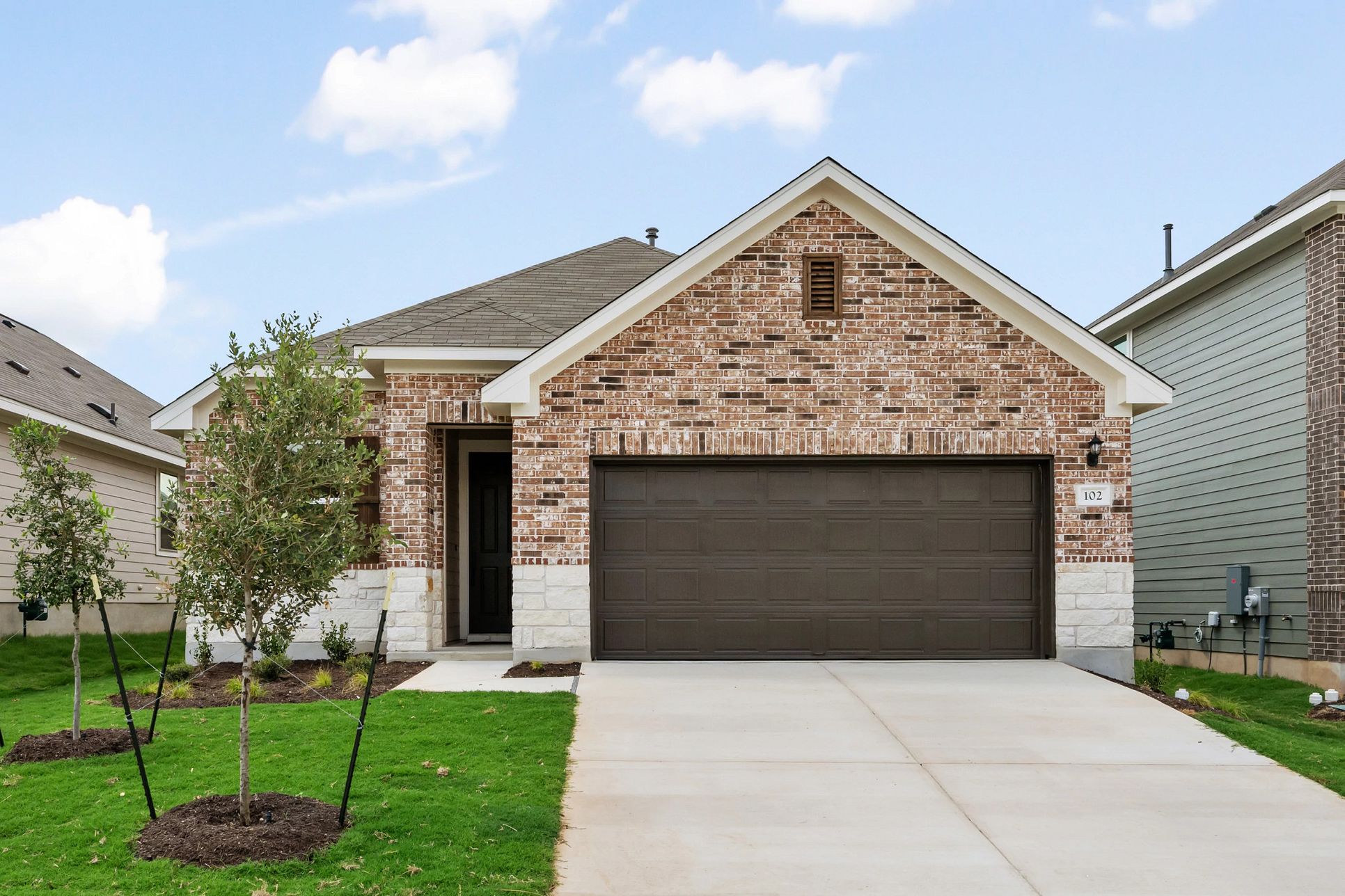 Exterior:Front Exterior