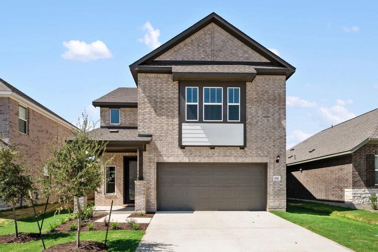 Exterior:Front Exterior