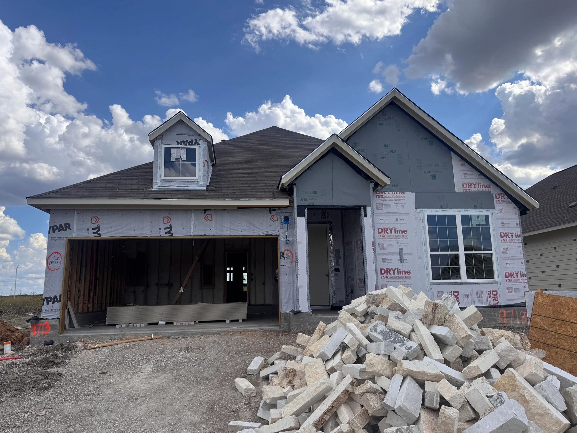 Exterior:Front Exterior