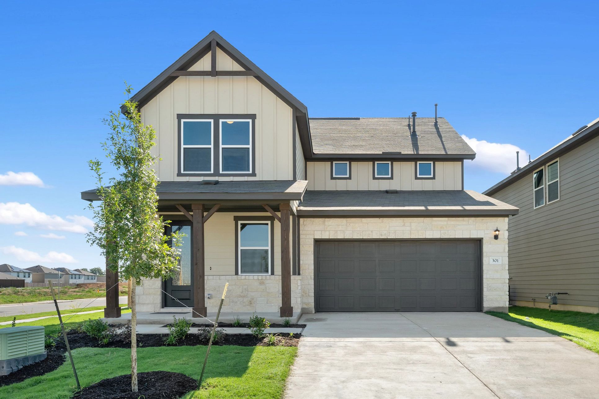 Exterior:Front Exterior