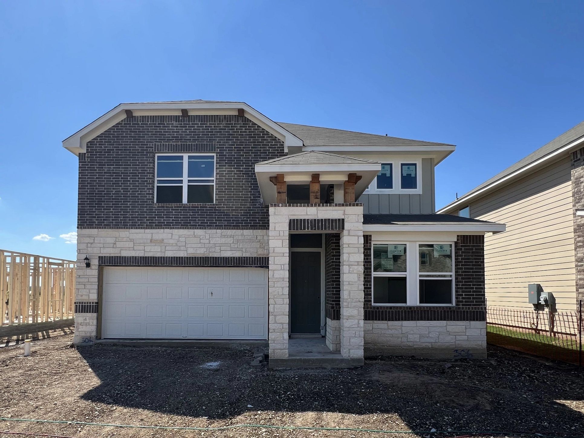 Exterior:Front Exterior