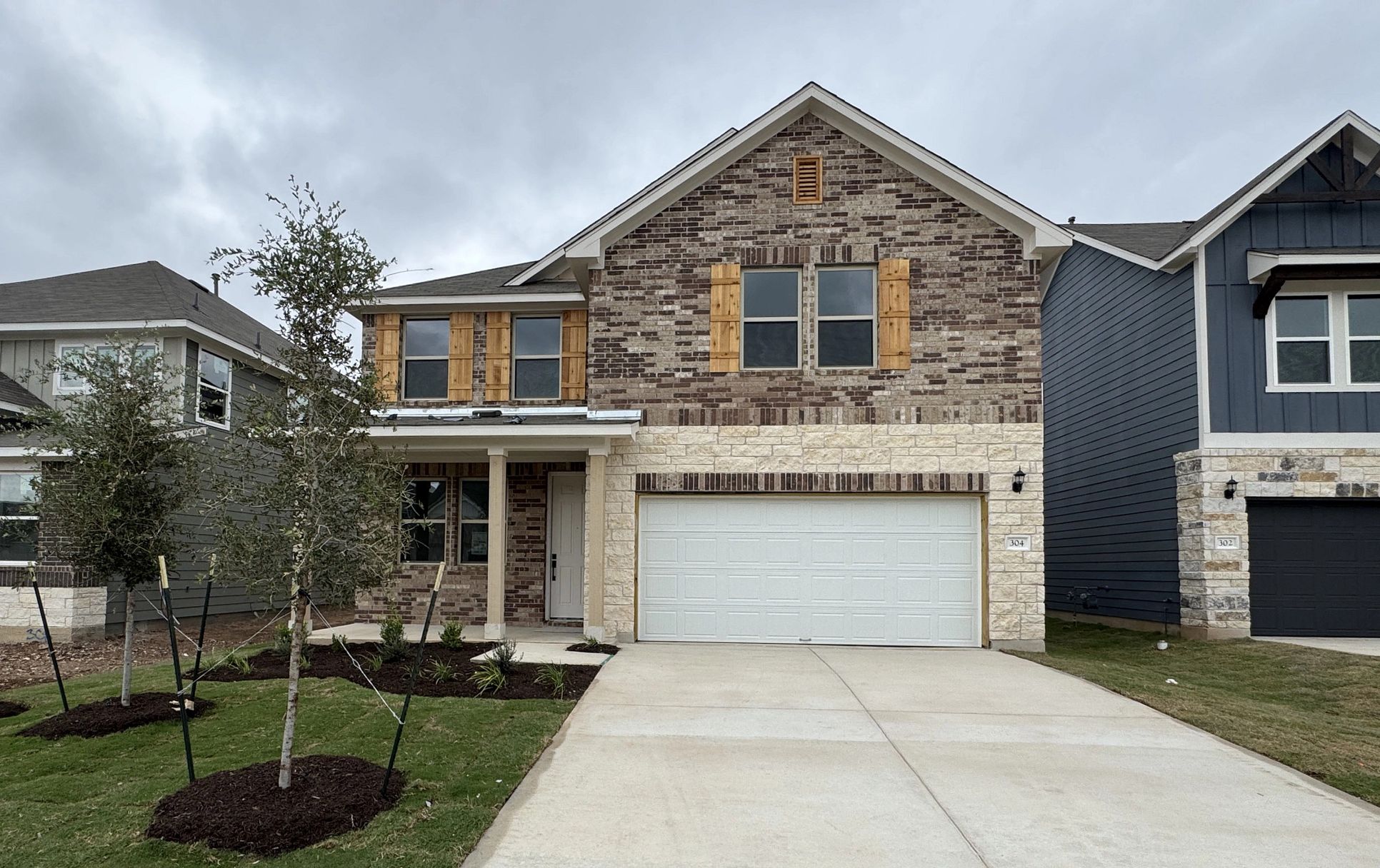 Exterior:Front Exterior