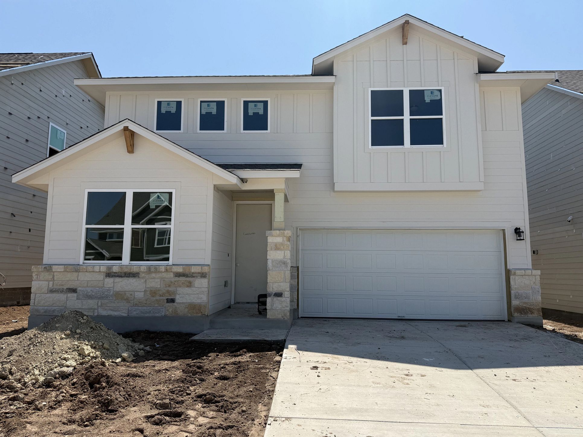 Exterior:Front Exterior