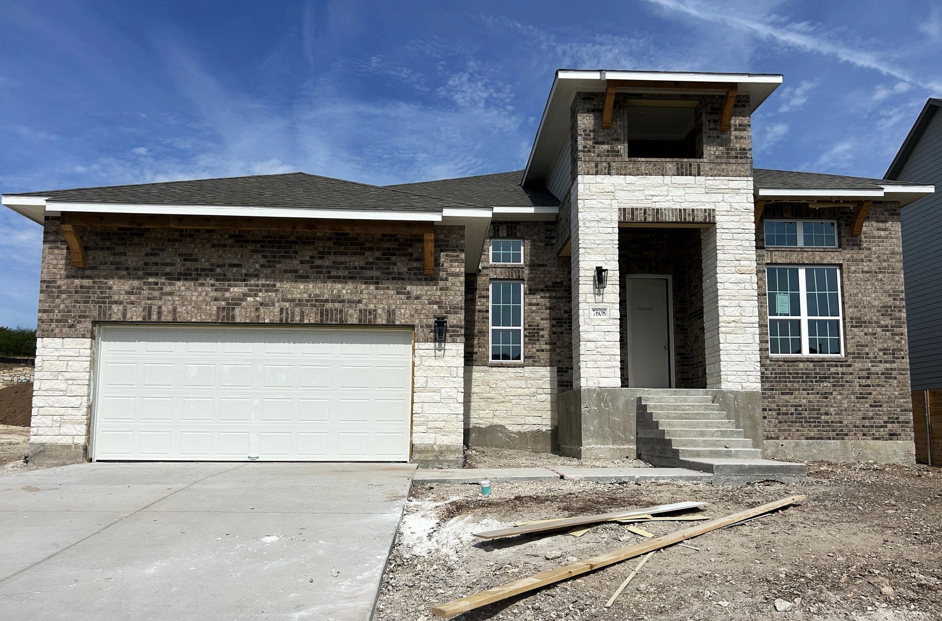 Exterior:Front Exterior
