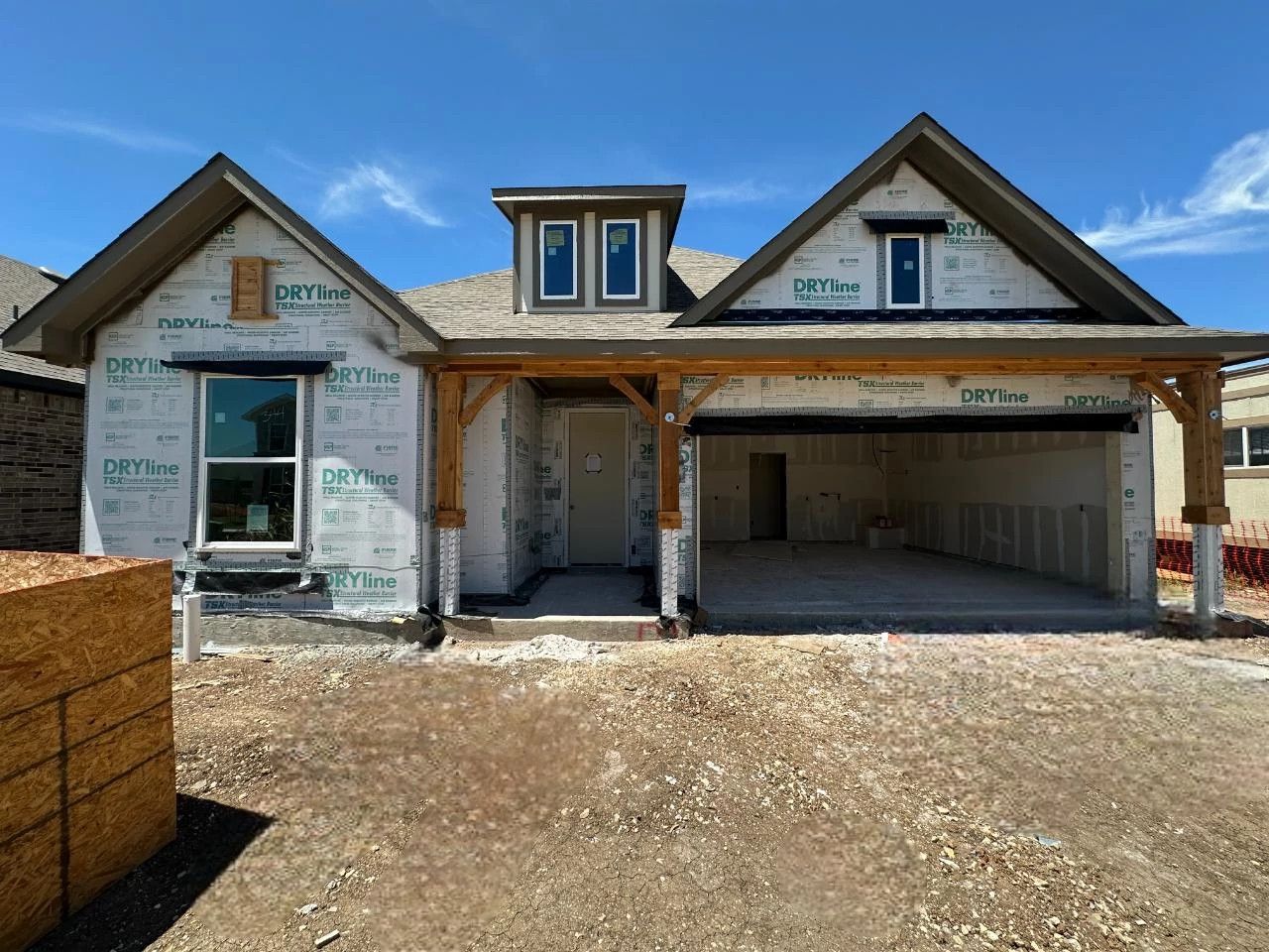 Exterior:Front Elevation