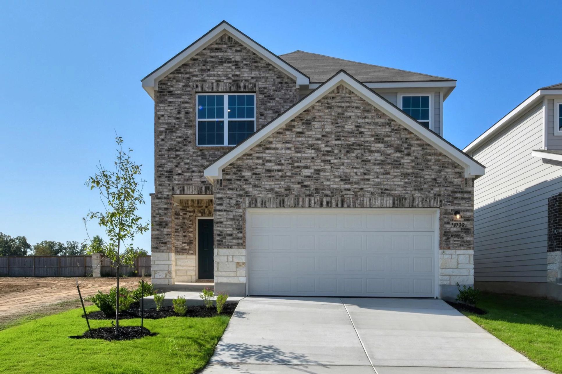 Exterior:Front Elevation