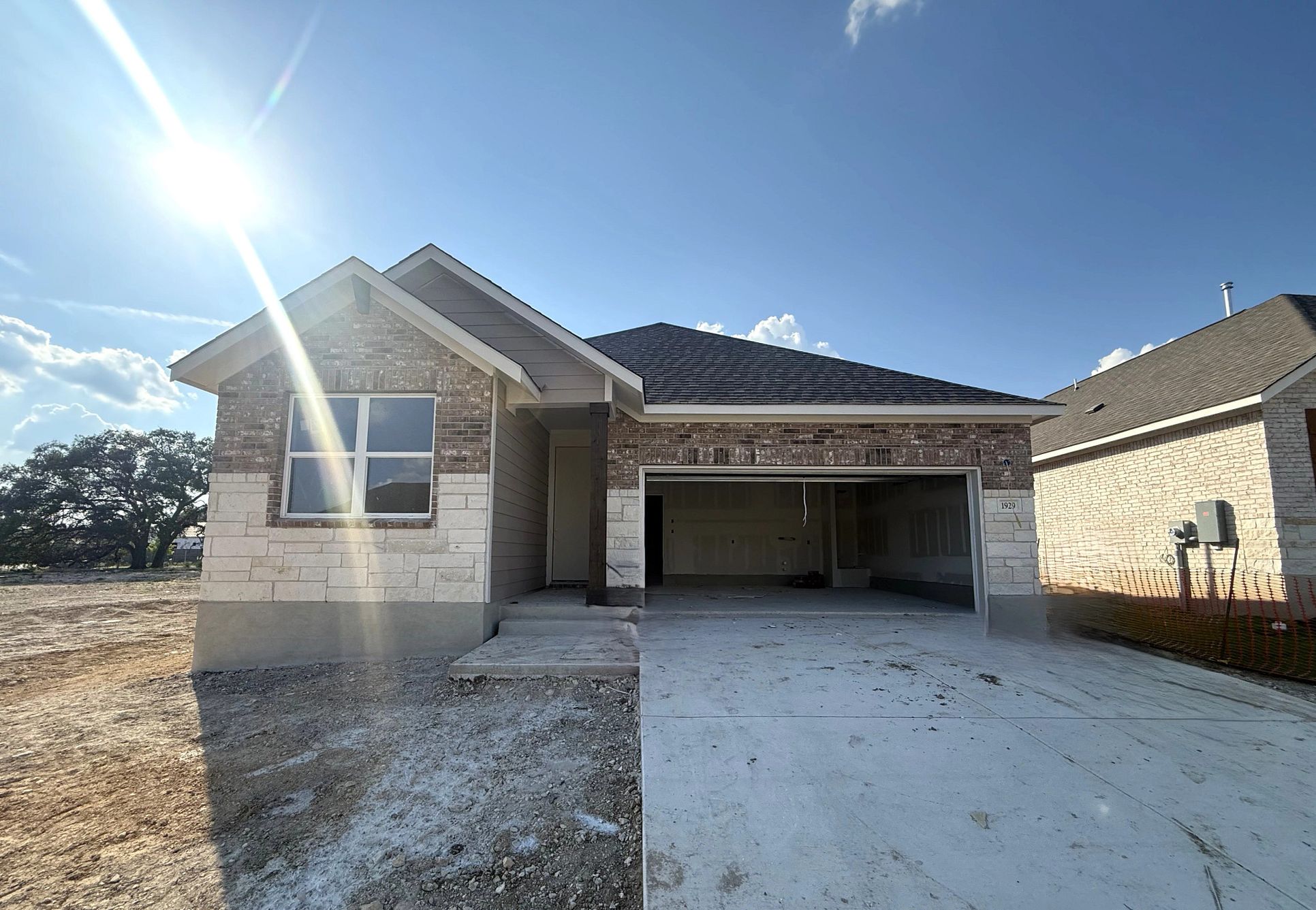 Exterior:Front Exterior