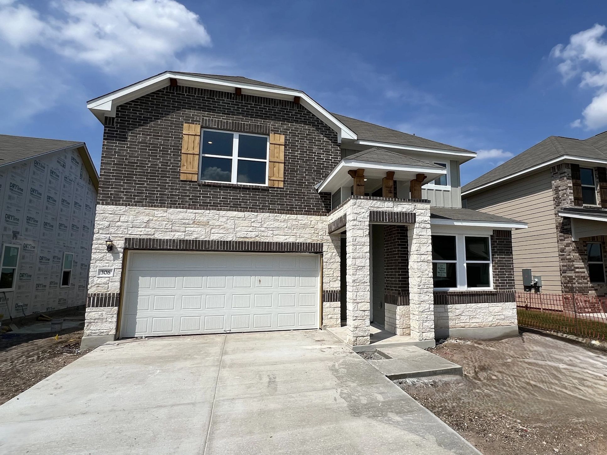 Exterior:Front Exterior