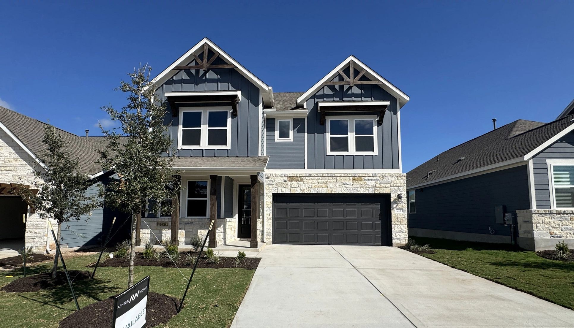 Exterior:Front Exterior