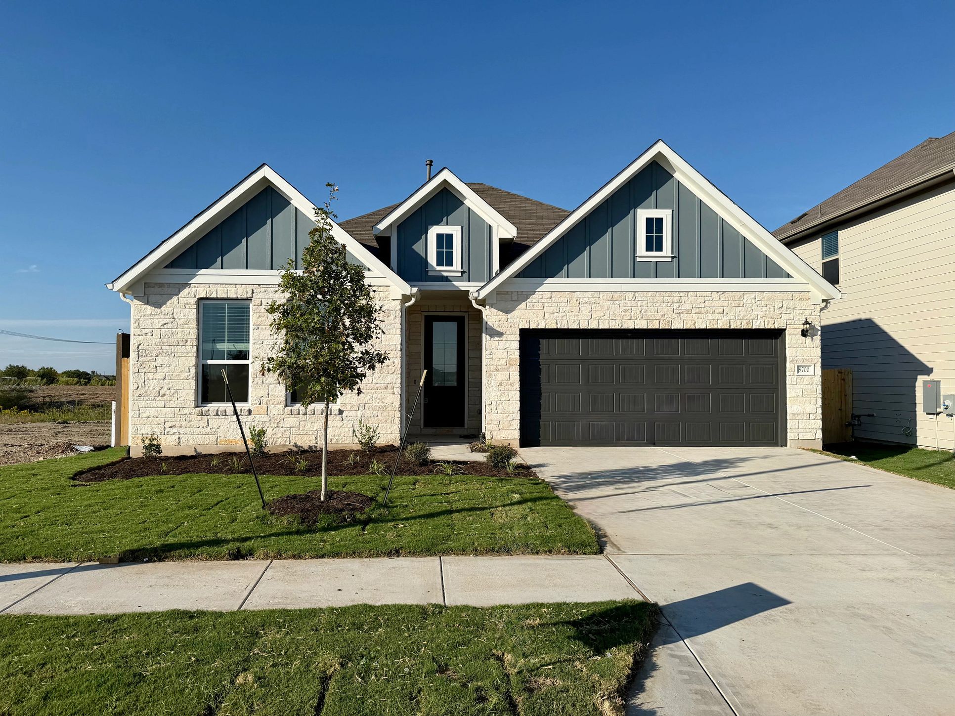 Exterior:Front Exterior