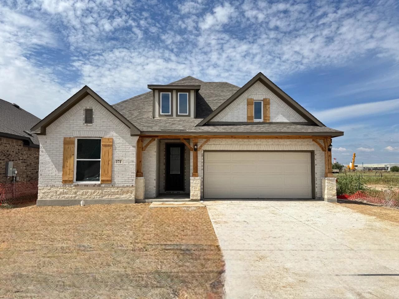 Exterior:Front Elevation