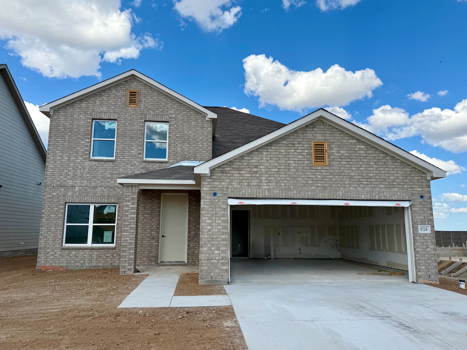Exterior:Front Exterior